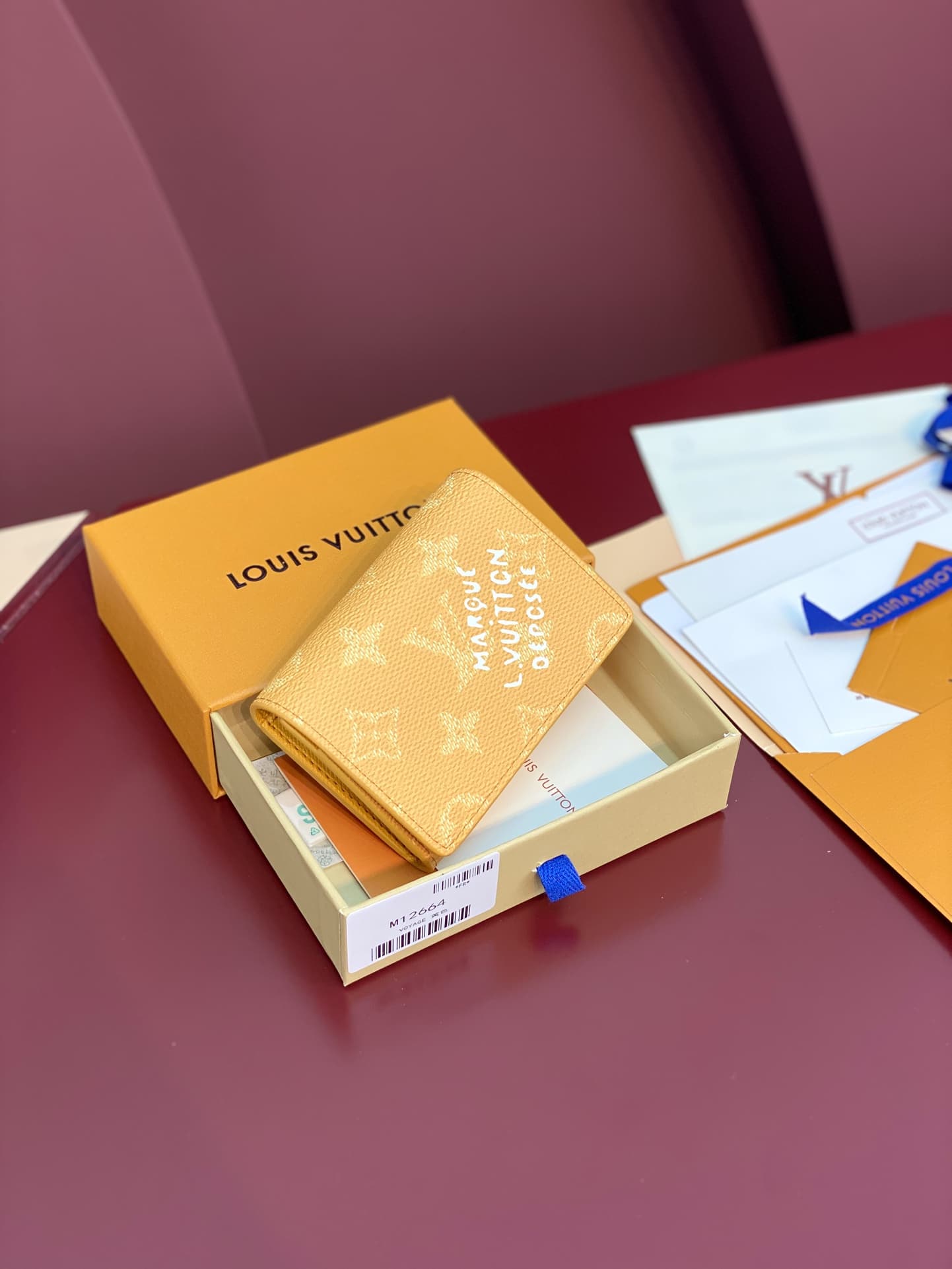 【ルイヴィトン】カード&名刺入れ付多用途長財布 今季注目♪2色展開