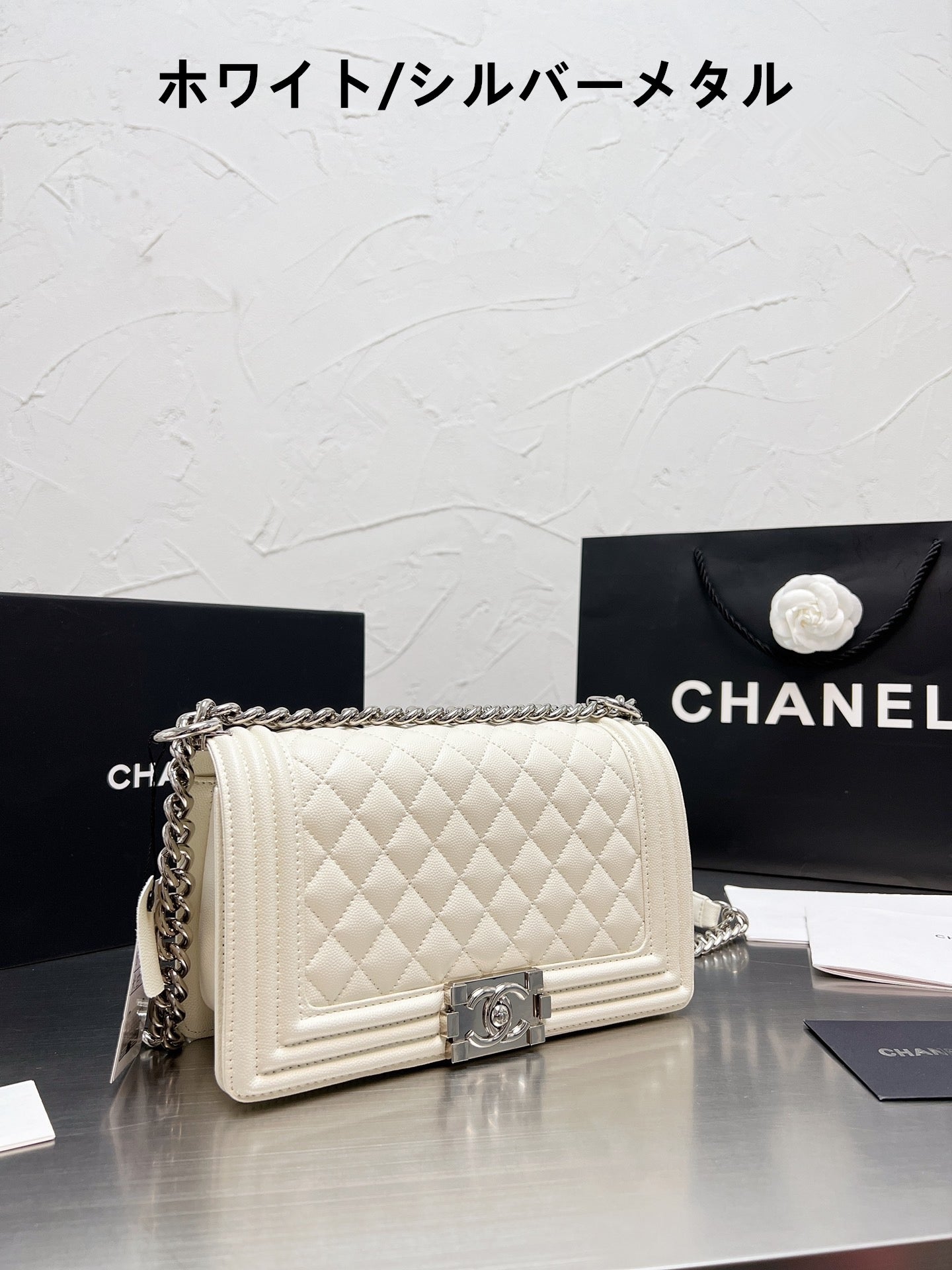 【シャネル】 新作 ボーイ シャネル バッグ カーフスキン-選べる2色