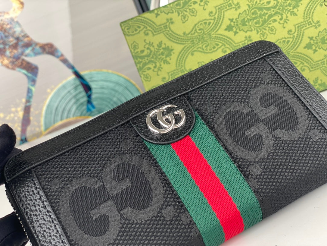 【グッチ】大人気のロングファスナー財布、実用性も抜群！