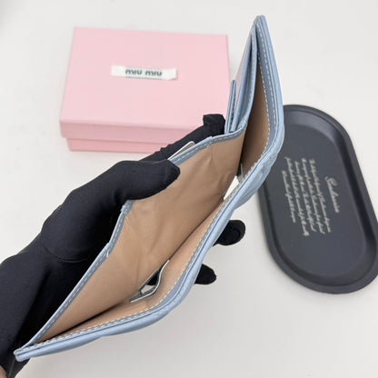 【ミュウミュウ】上品なデザイン♪おしゃれ】3つ折り財布3色