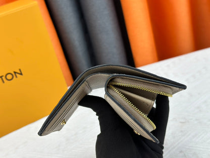 【ルイヴィトン】ミニ財布 小さな中に大きな収納力 即完売予感