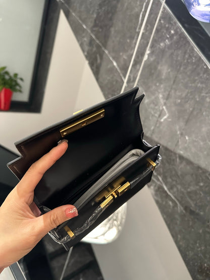 【サンローラン】☆大人気☆マンハッタン ミニ ショルダーバッグ